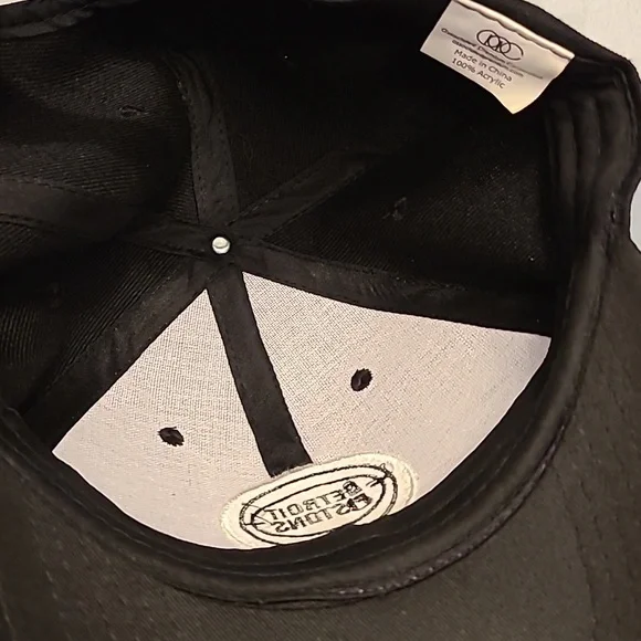 Detroit Pistons black hat - Picture 6 of 9